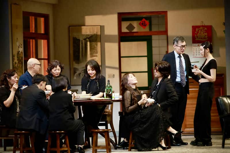 綠光劇團《八月，在我家》高雄台南重磅加演，我家真的也這麼瘋狂