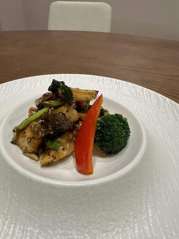 搞定重要投資人！我在台北三餐四季找到完美的包廂，客製化套餐超